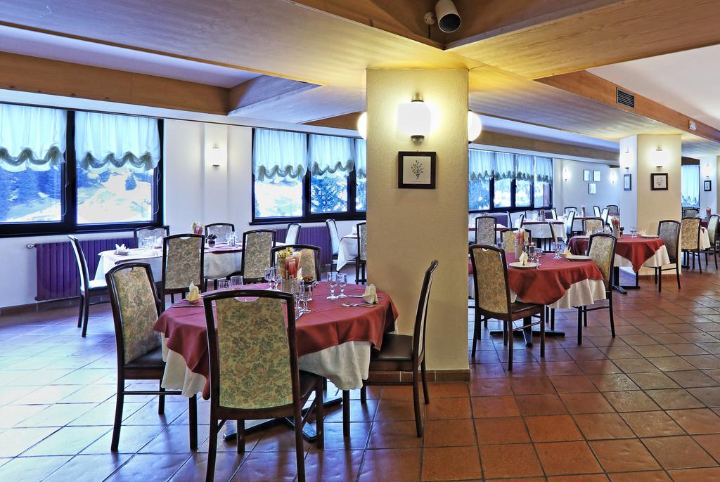 Hotel Santa Caterina Санта-Катерина-Вальфурва Екстер'єр фото