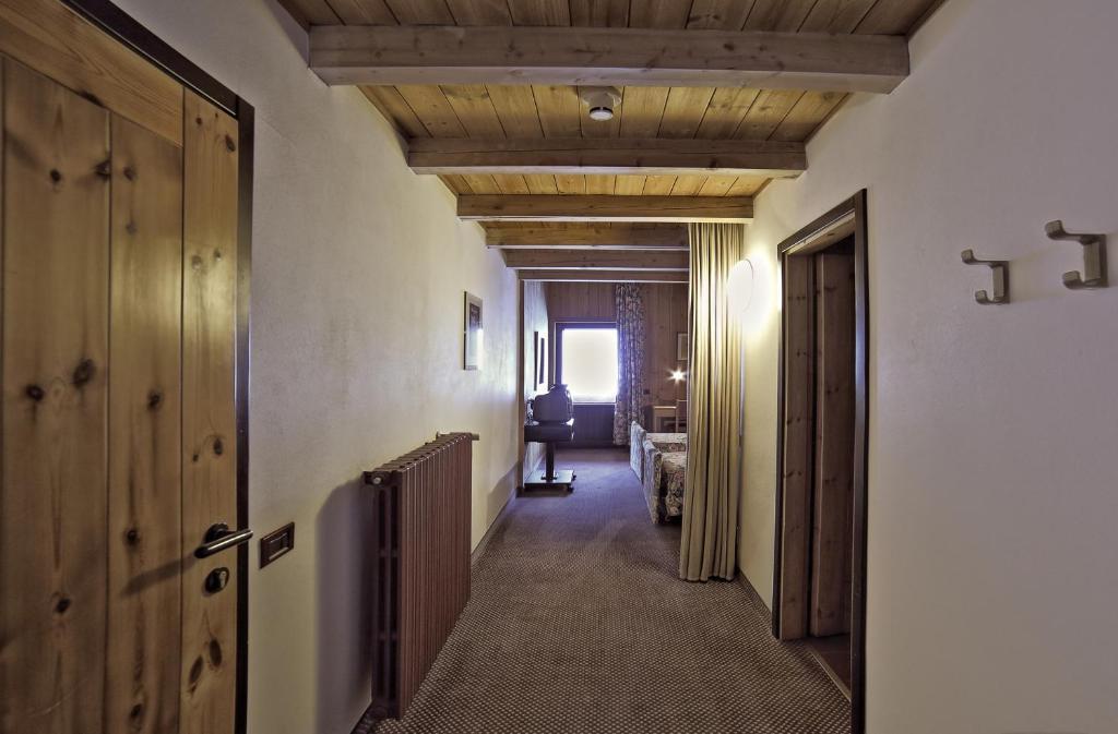 Hotel Santa Caterina Санта-Катерина-Вальфурва Номер фото