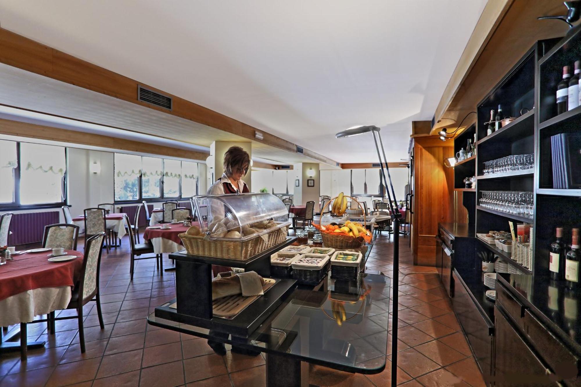 Hotel Santa Caterina Санта-Катерина-Вальфурва Екстер'єр фото