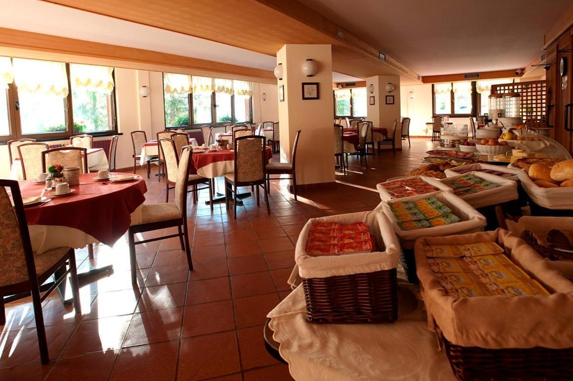 Hotel Santa Caterina Санта-Катерина-Вальфурва Екстер'єр фото