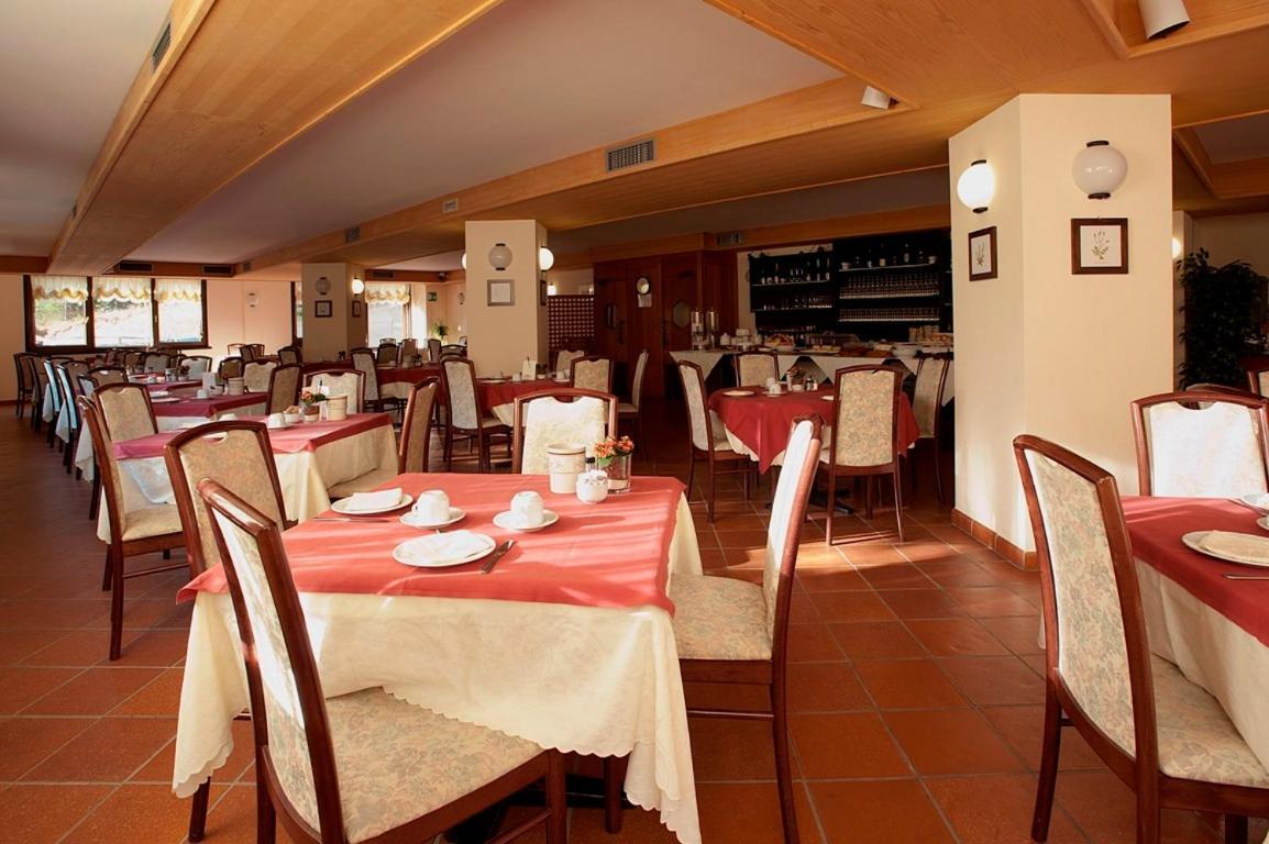 Hotel Santa Caterina Санта-Катерина-Вальфурва Екстер'єр фото