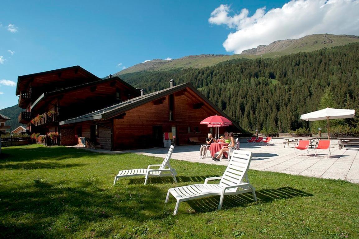 Hotel Santa Caterina Санта-Катерина-Вальфурва Екстер'єр фото