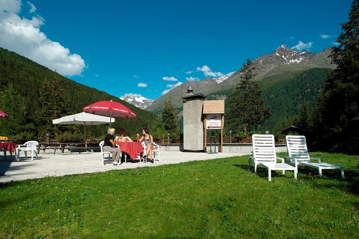 Hotel Santa Caterina Санта-Катерина-Вальфурва Екстер'єр фото